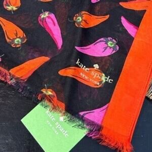 Kate Spade Chilli Peppers Oblong Cotton / Silk blend lightweight scarf New